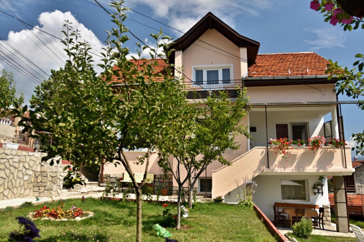 Saint Maria Guest House Velingrado Exterior foto